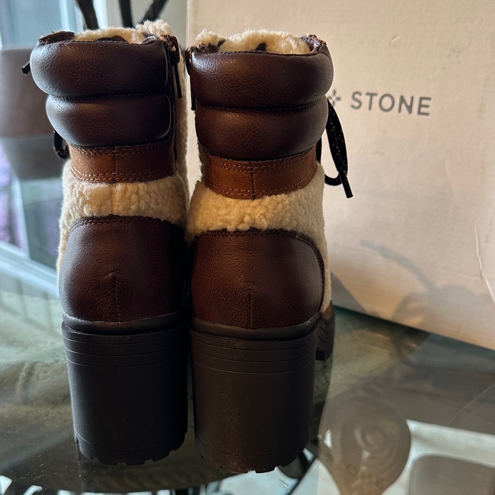 New in Box $100 Sun + Stone Women's Brown and Cream Lace-Up Combat Boots sz 7 - Picture 6 of 10